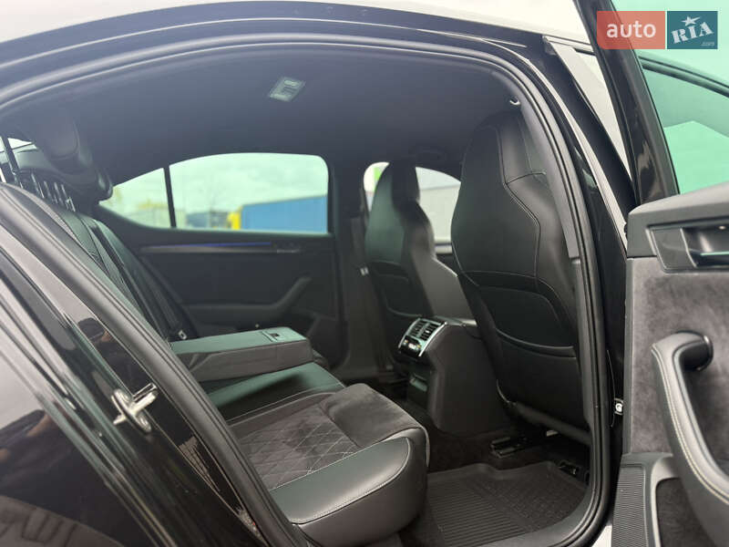 Лифтбек Skoda Superb 2021 в Луцке