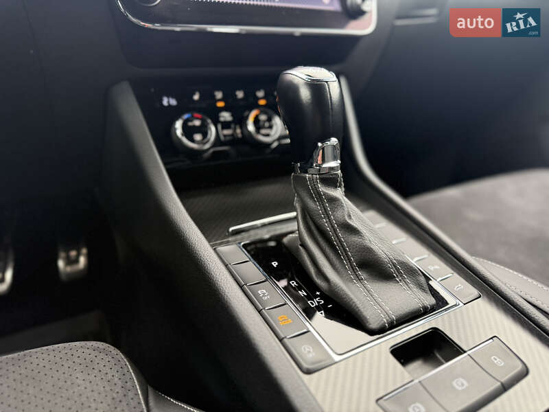 Лифтбек Skoda Superb 2021 в Луцке