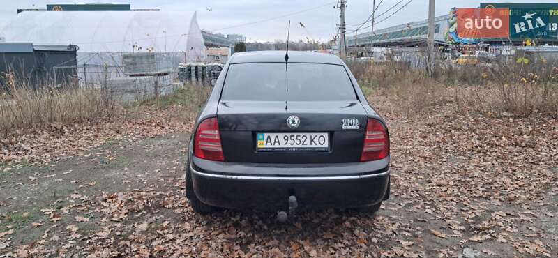 Ліфтбек Skoda Superb 2004 в Києві