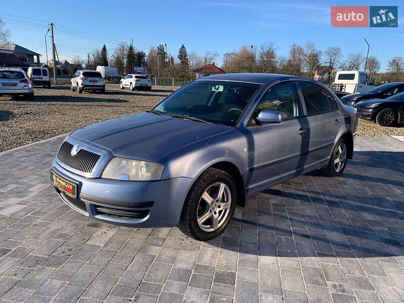 Лифтбек Skoda Superb 2005 в Коломые