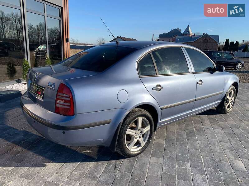 Лифтбек Skoda Superb 2005 в Коломые