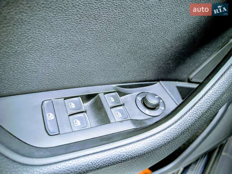 Універсал Skoda Superb 2017 в Львові фото 18 Універсал Skoda Superb 2017 в Львові