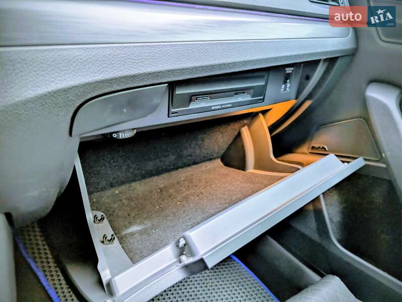 Універсал Skoda Superb 2017 в Львові фото 21 Універсал Skoda Superb 2017 в Львові