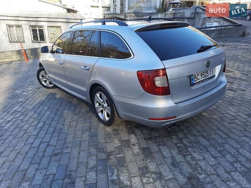 Універсал Skoda Superb 2010 в Львові фото 5 Універсал Skoda Superb 2010 в Львові