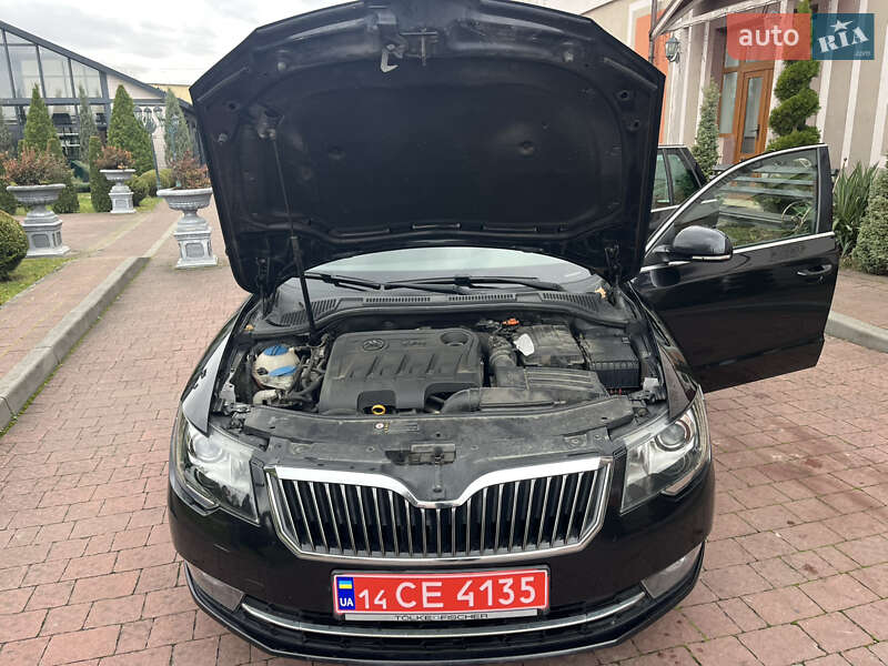 Універсал Skoda Superb 2014 в Стрию
