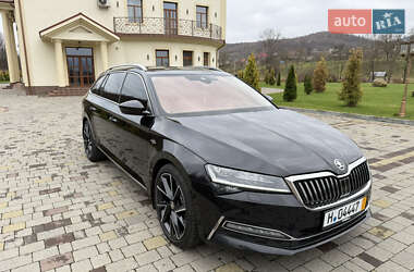Універсал Skoda Superb 2021 в Сваляві