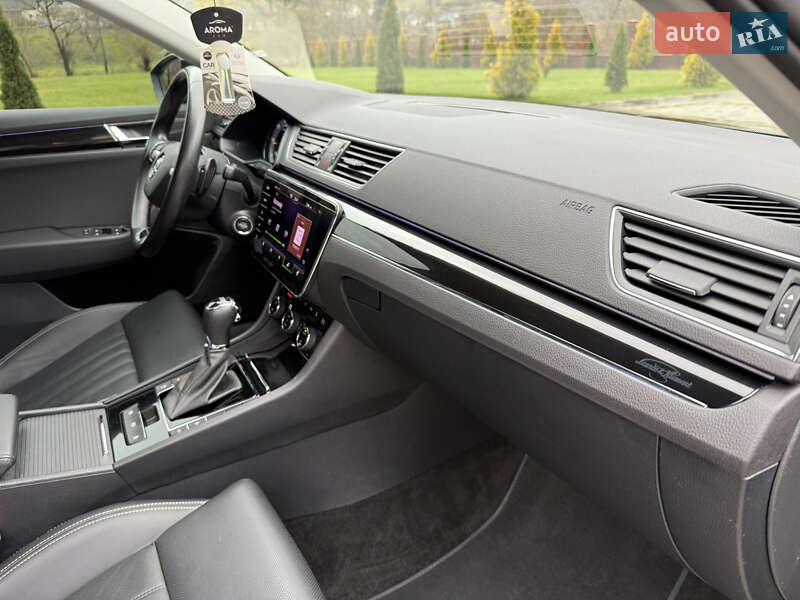 Універсал Skoda Superb 2021 в Сваляві