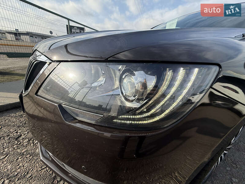 Універсал Skoda Superb 2013 в Києві фото 20 Універсал Skoda Superb 2013 в Києві