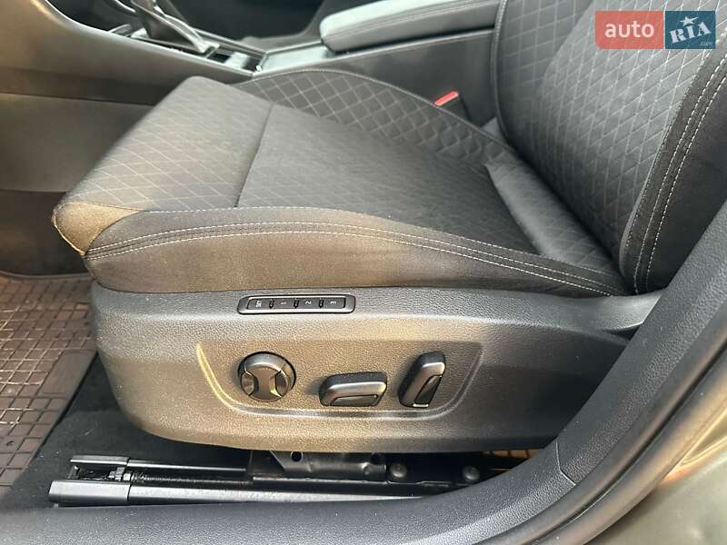 Универсал Skoda Superb 2016 в Нововолынске фото 9 Универсал Skoda Superb 2016 в Нововолынске