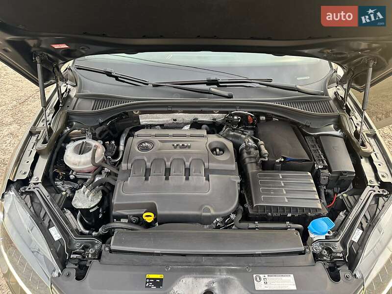 Универсал Skoda Superb 2016 в Нововолынске фото 16 Универсал Skoda Superb 2016 в Нововолынске