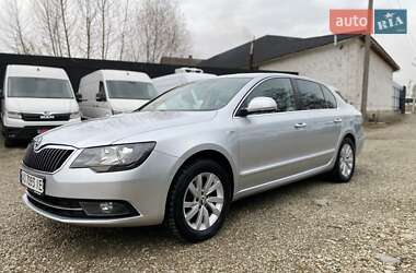 Лифтбек Skoda Superb 2014 в Хусте