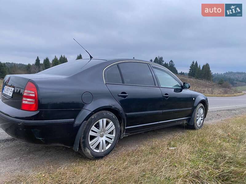 Ліфтбек Skoda Superb 2003 в Турці