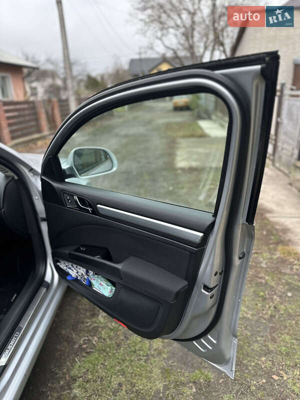 Лифтбек Skoda Superb 2008 в Жовкве