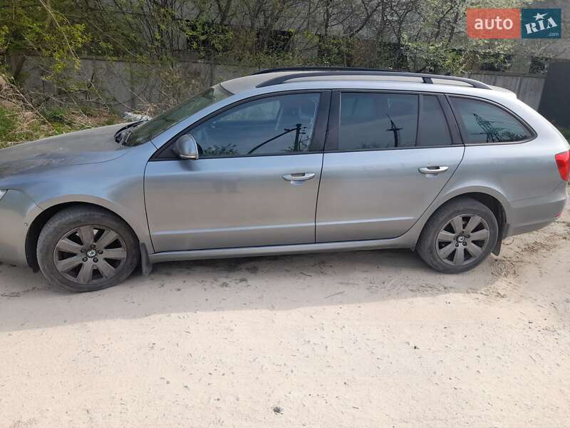 Универсал Skoda Superb 2012 в Львове фото 4 Универсал Skoda Superb 2012 в Львове