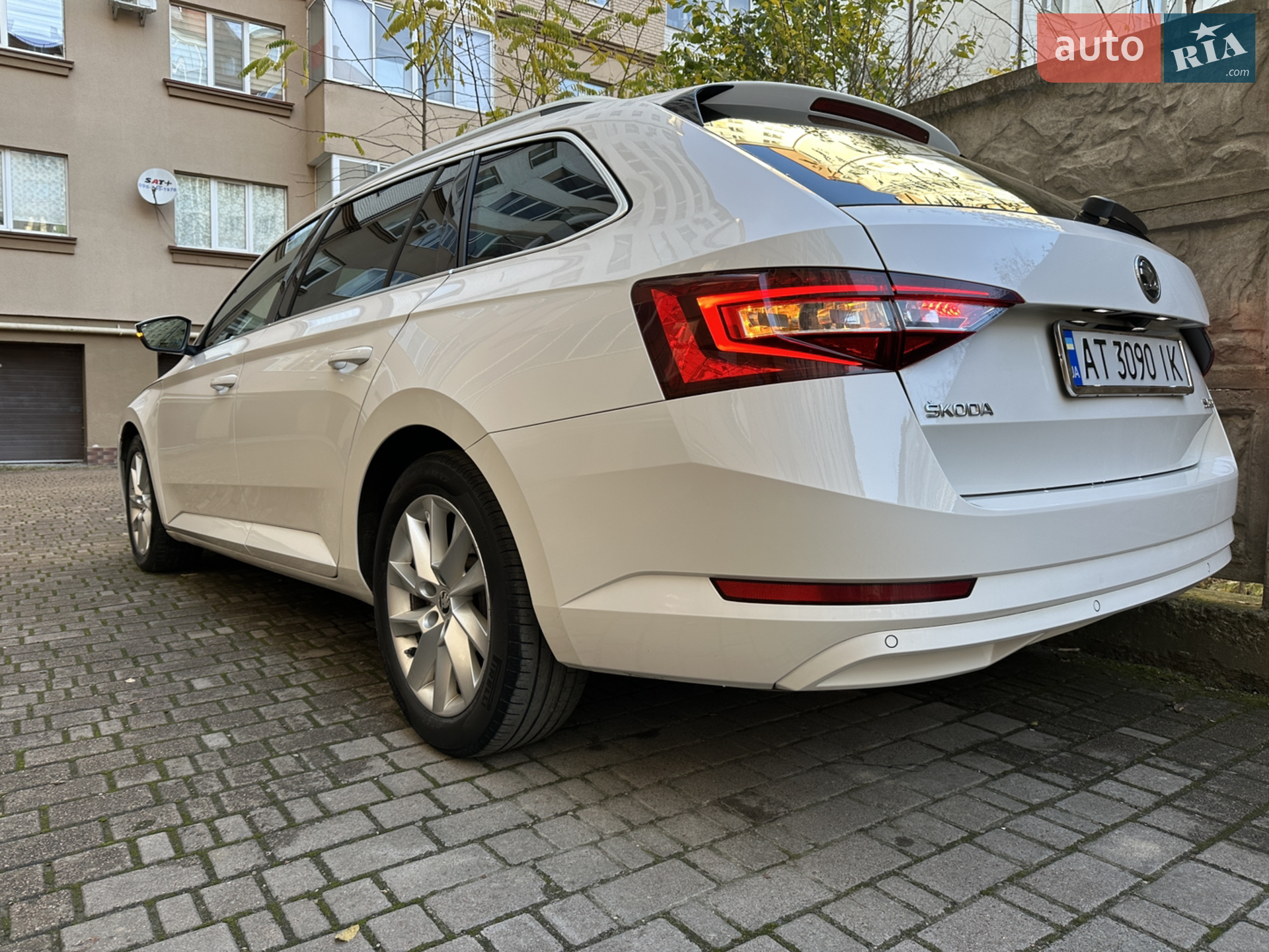 2016 Skoda Superb - мініатюра 3