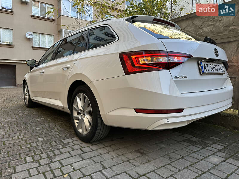 Універсал Skoda Superb 2016 в Івано-Франківську