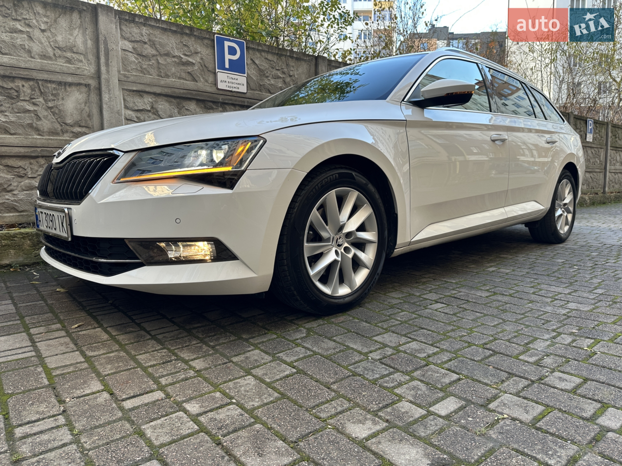 2016 Skoda Superb - мініатюра 38