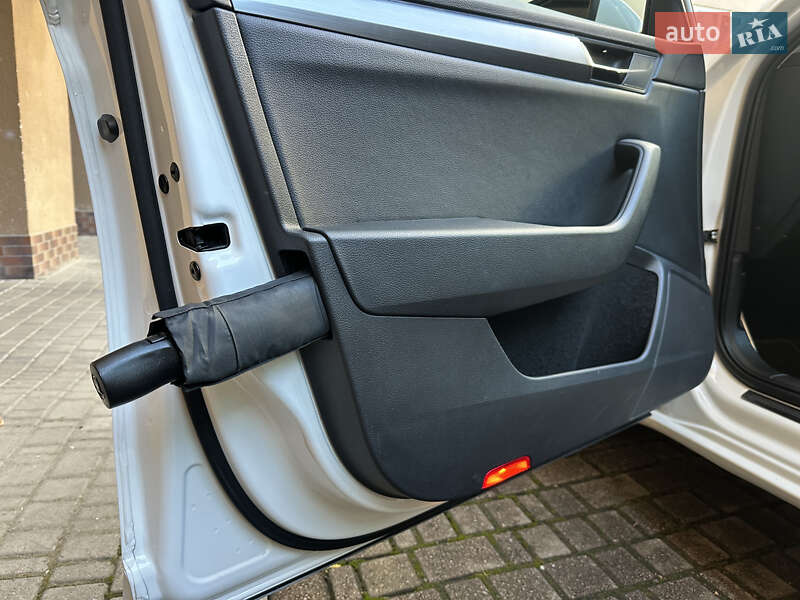 Універсал Skoda Superb 2016 в Івано-Франківську