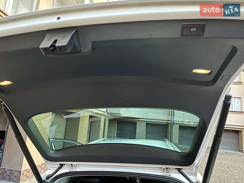 Універсал Skoda Superb 2016 в Івано-Франківську