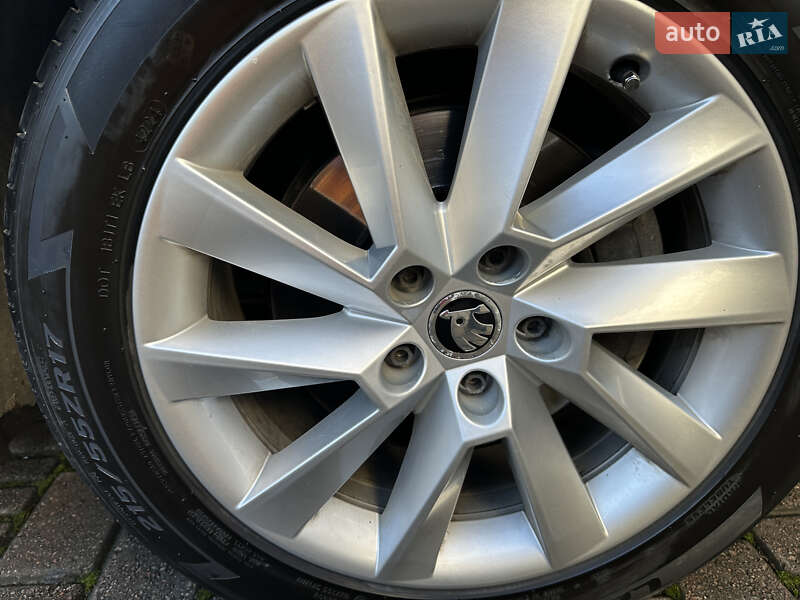 Універсал Skoda Superb 2016 в Івано-Франківську