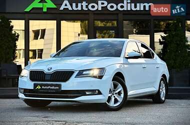 Ліфтбек Skoda Superb 2019 в Києві