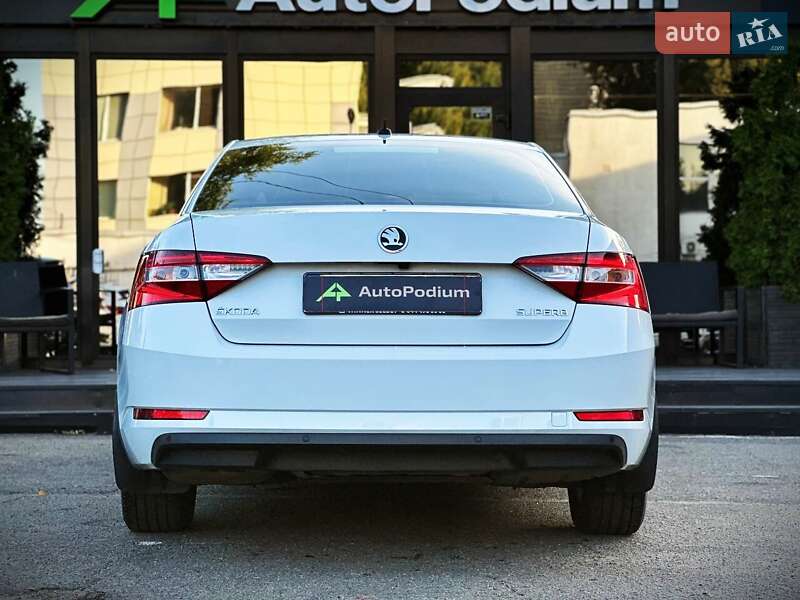 Ліфтбек Skoda Superb 2019 в Києві