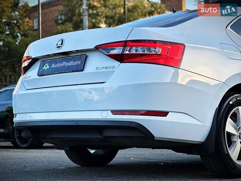 Ліфтбек Skoda Superb 2019 в Києві