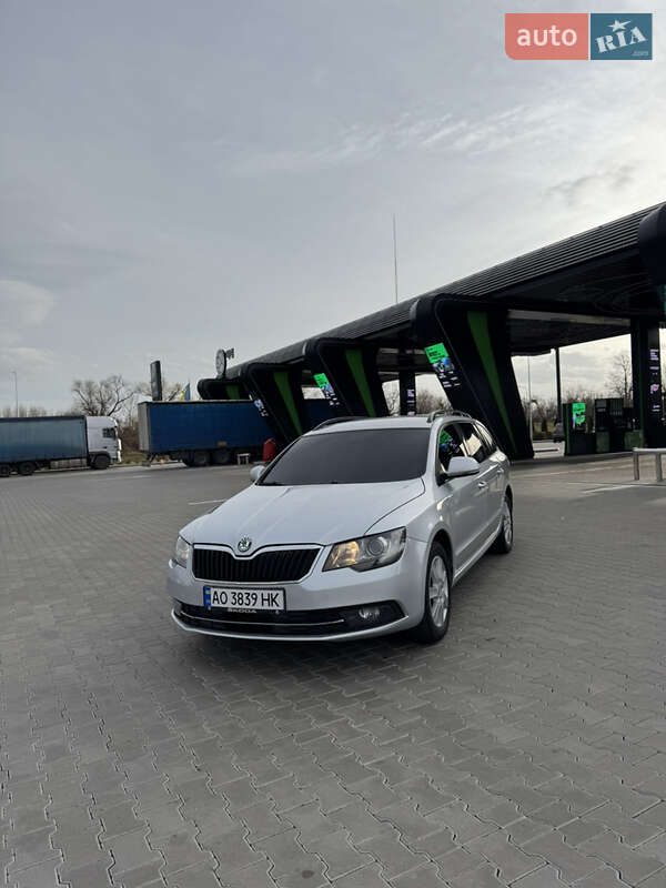 Универсал Skoda Superb 2014 в Львове фото 4 Универсал Skoda Superb 2014 в Львове