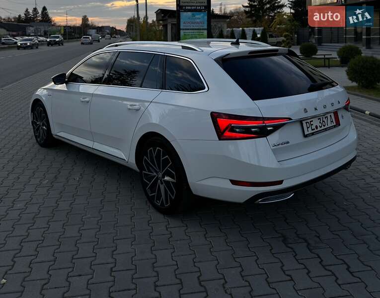 Універсал Skoda Superb 2020 в Виноградові