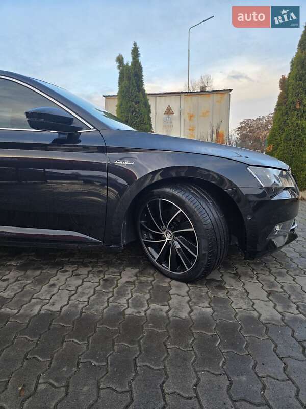 Лифтбек Skoda Superb 2016 в Мукачево