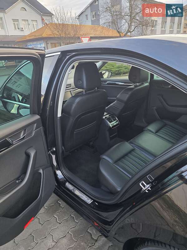 Лифтбек Skoda Superb 2016 в Мукачево