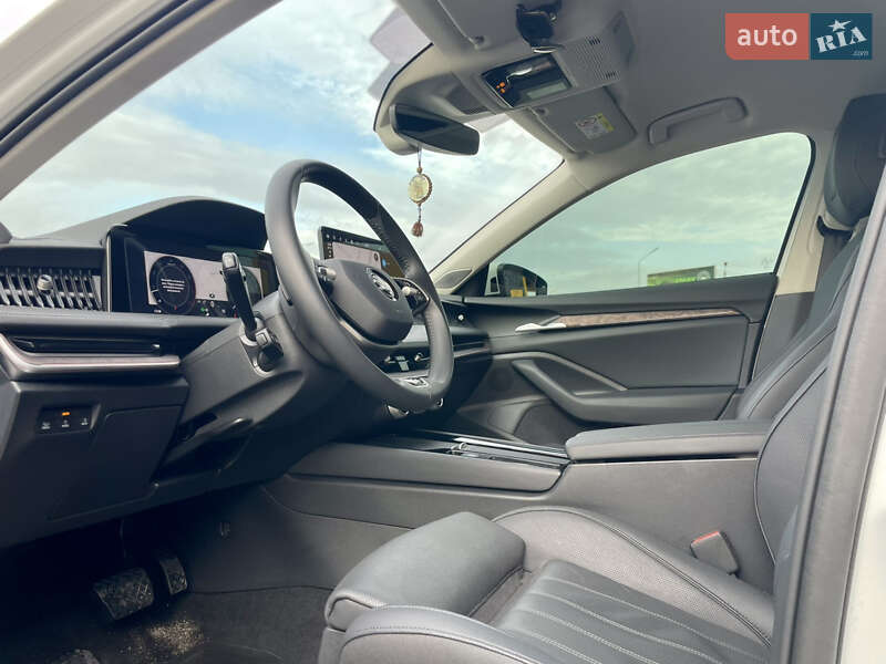 Ліфтбек Skoda Superb 2024 в Дніпрі фото 24 Ліфтбек Skoda Superb 2024 в Дніпрі