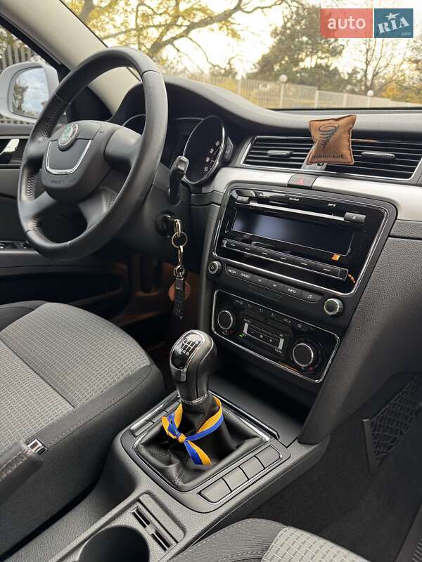 Лифтбек Skoda Superb 2012 в Одессе