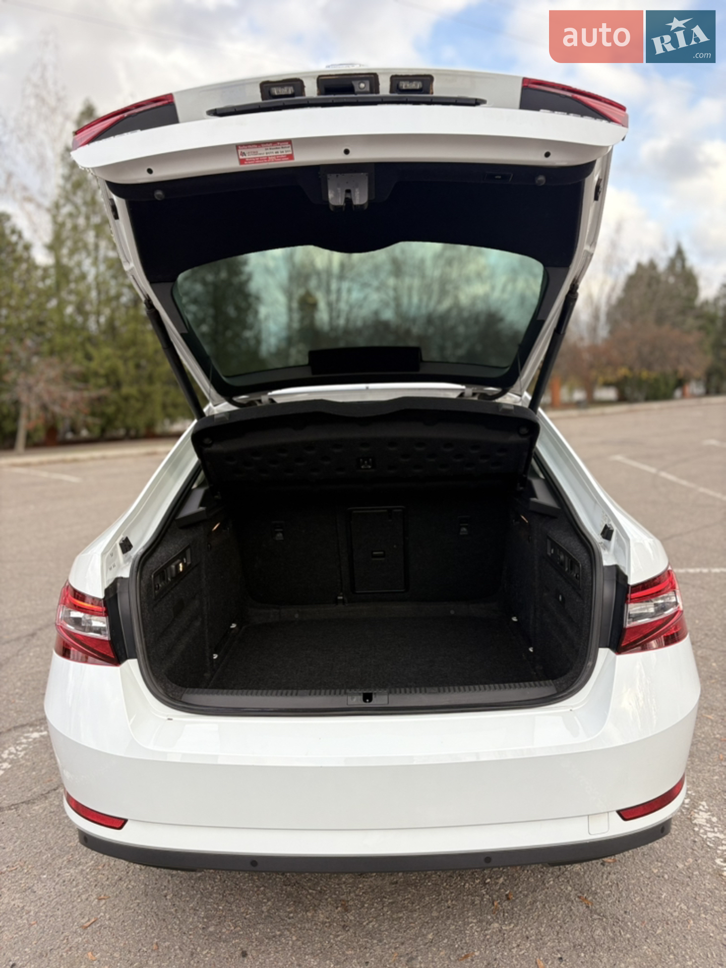 2016 Skoda Superb - мініатюра 17