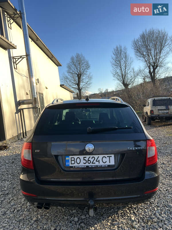 Универсал Skoda Superb 2011 в Тернополе