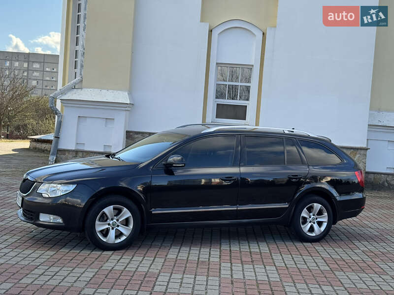 Универсал Skoda Superb 2012 в Вараше фото 3 Универсал Skoda Superb 2012 в Вараше