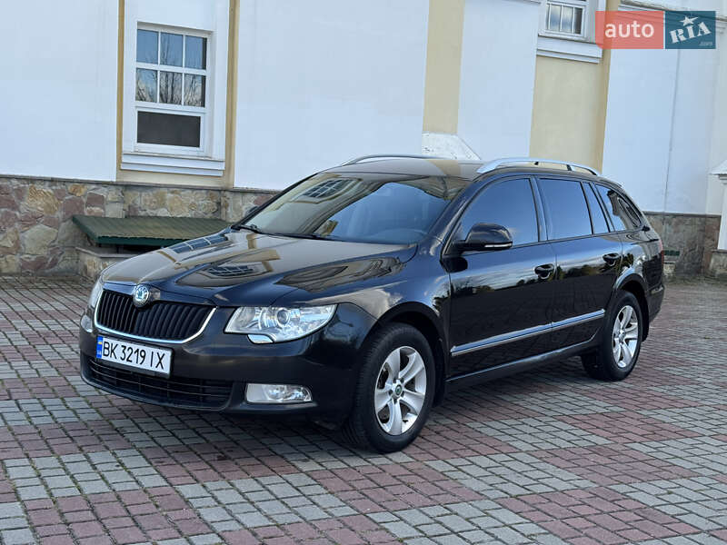Универсал Skoda Superb 2012 в Вараше фото 14 Универсал Skoda Superb 2012 в Вараше