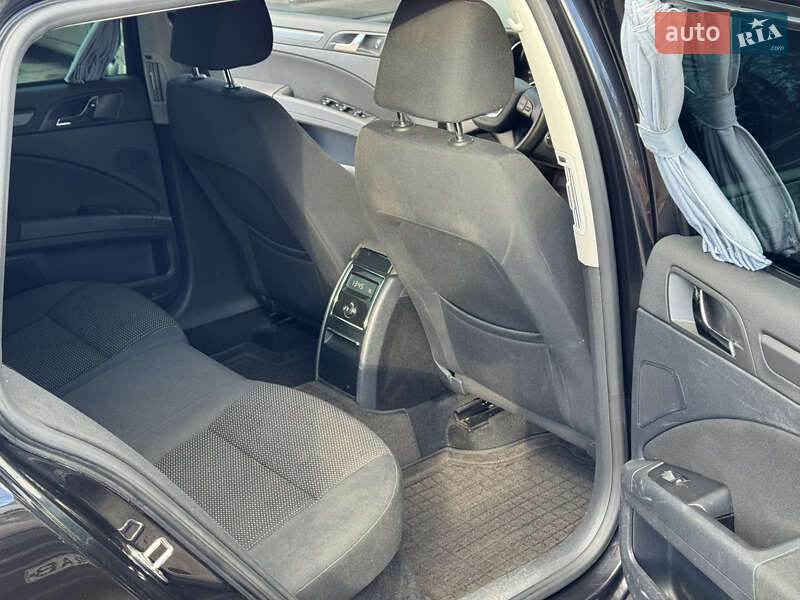 Универсал Skoda Superb 2012 в Вараше фото 29 Универсал Skoda Superb 2012 в Вараше