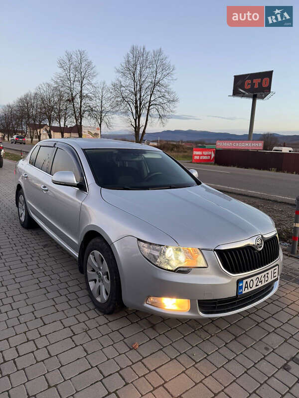 Skoda Superb 2010 Skoda Superb 2010