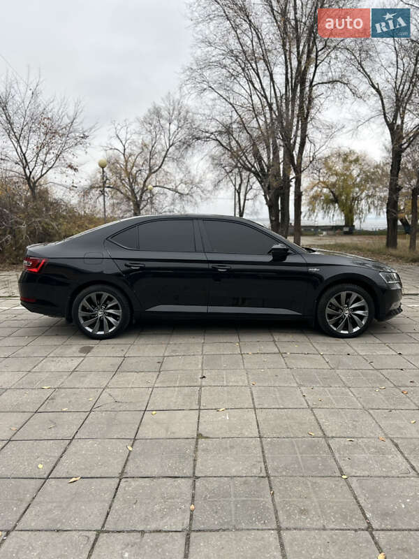 Ліфтбек Skoda Superb 2017 в Запоріжжі