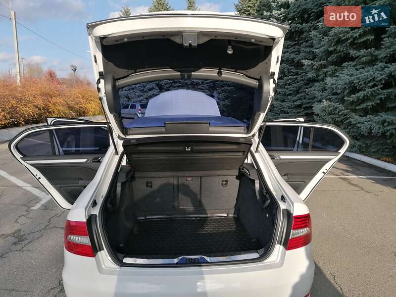 Лифтбек Skoda Superb 2013 в Харькове