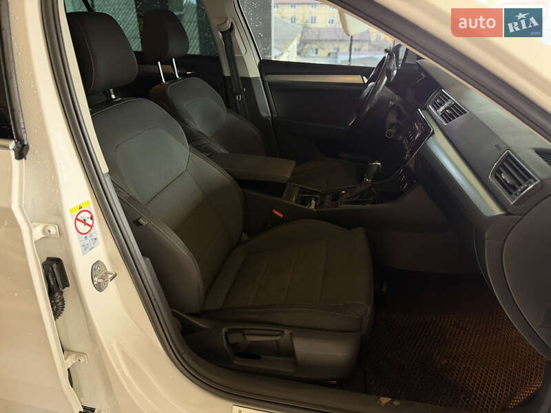 Універсал Skoda Superb 2018 в Івано-Франківську