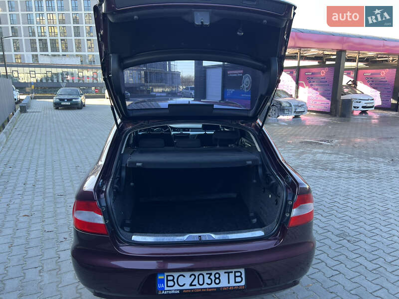 Ліфтбек Skoda Superb 2010 в Львові
