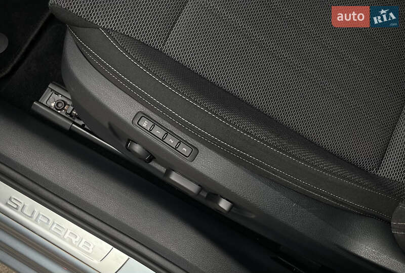 Универсал Skoda Superb 2020 в Мукачево