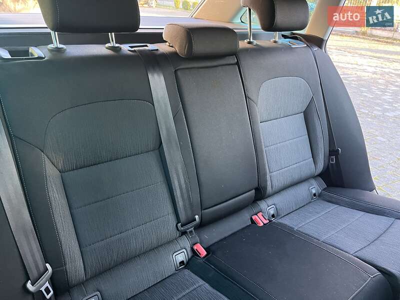 Універсал Skoda Superb 2018 в Золочеві