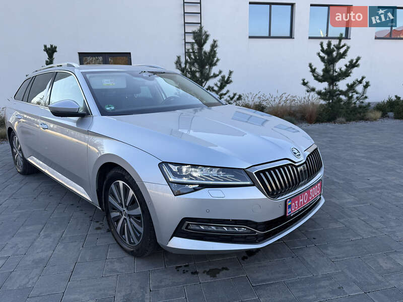 Універсал Skoda Superb 2023 в Луцьку