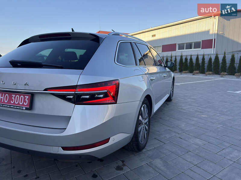 Універсал Skoda Superb 2023 в Луцьку
