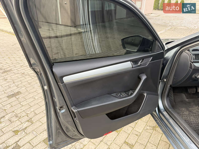 Універсал Skoda Superb 2015 в Львові
