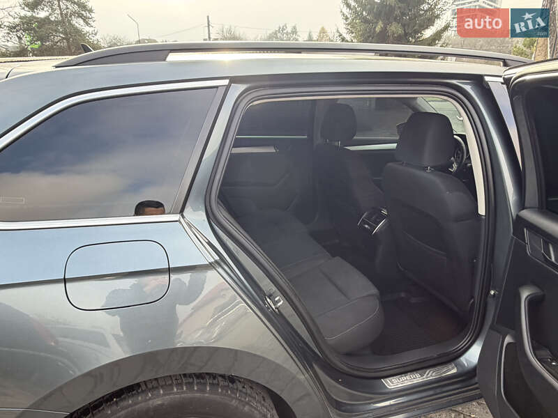 Універсал Skoda Superb 2015 в Львові