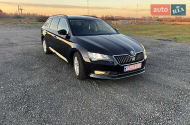 Універсал Skoda Superb 2019 в Ковелі